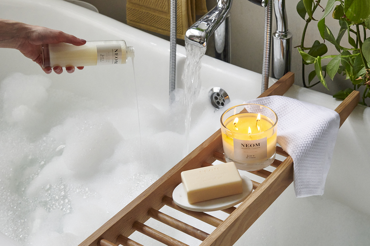 Save 25 off online orders with NEOM from NEOM Organics NHS Staff